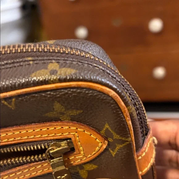 Vintage Louis Vuitton Monogram Marly Dragonne clutch. - Picture 14 of 17